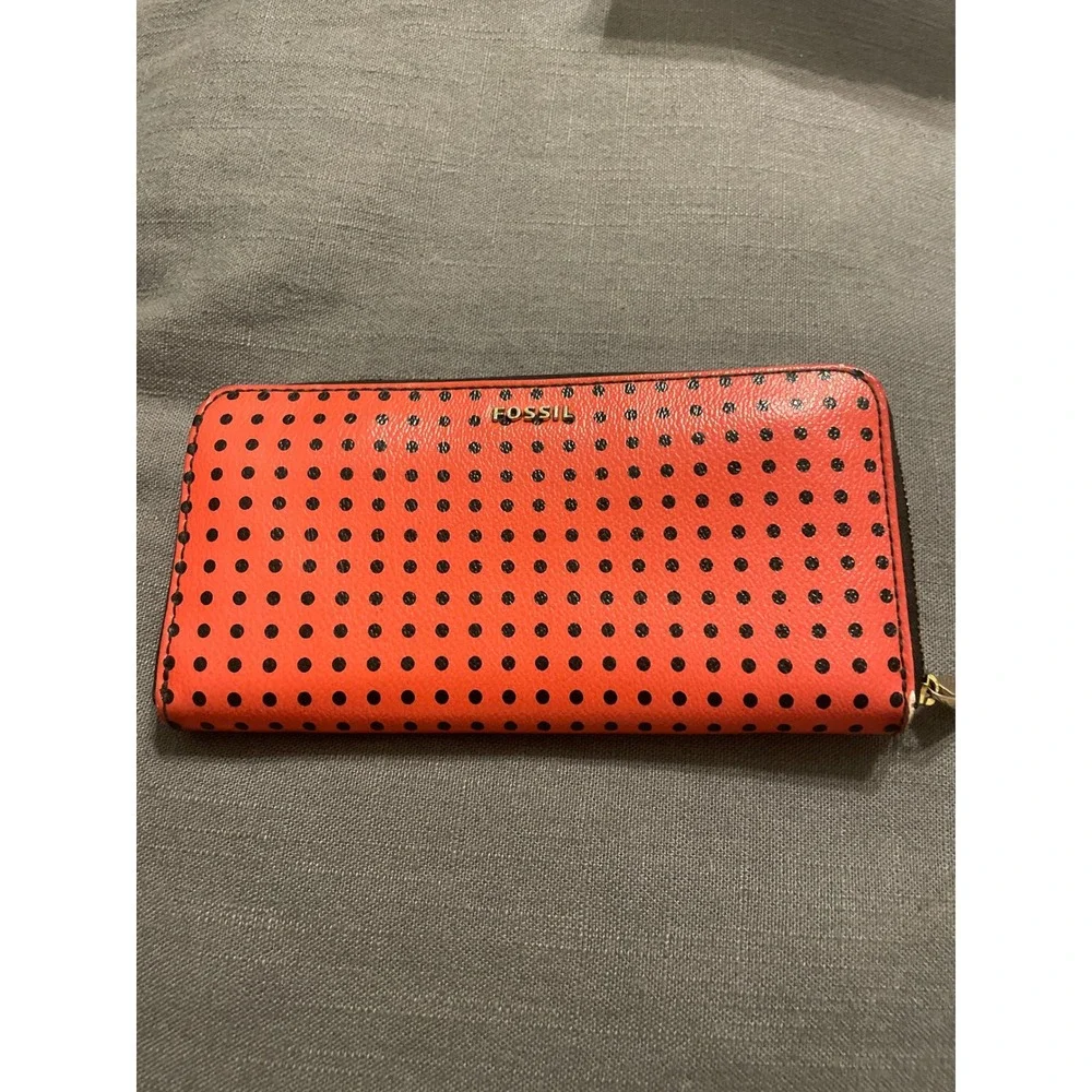 Fossil Logan Zip Around Clutch Wallet Coral Orange Black Polka Dot PVC
